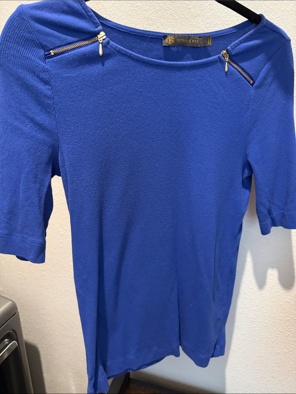 Outback Red Royal Blue Short Sleeve Zip-Shoulder Knit Top